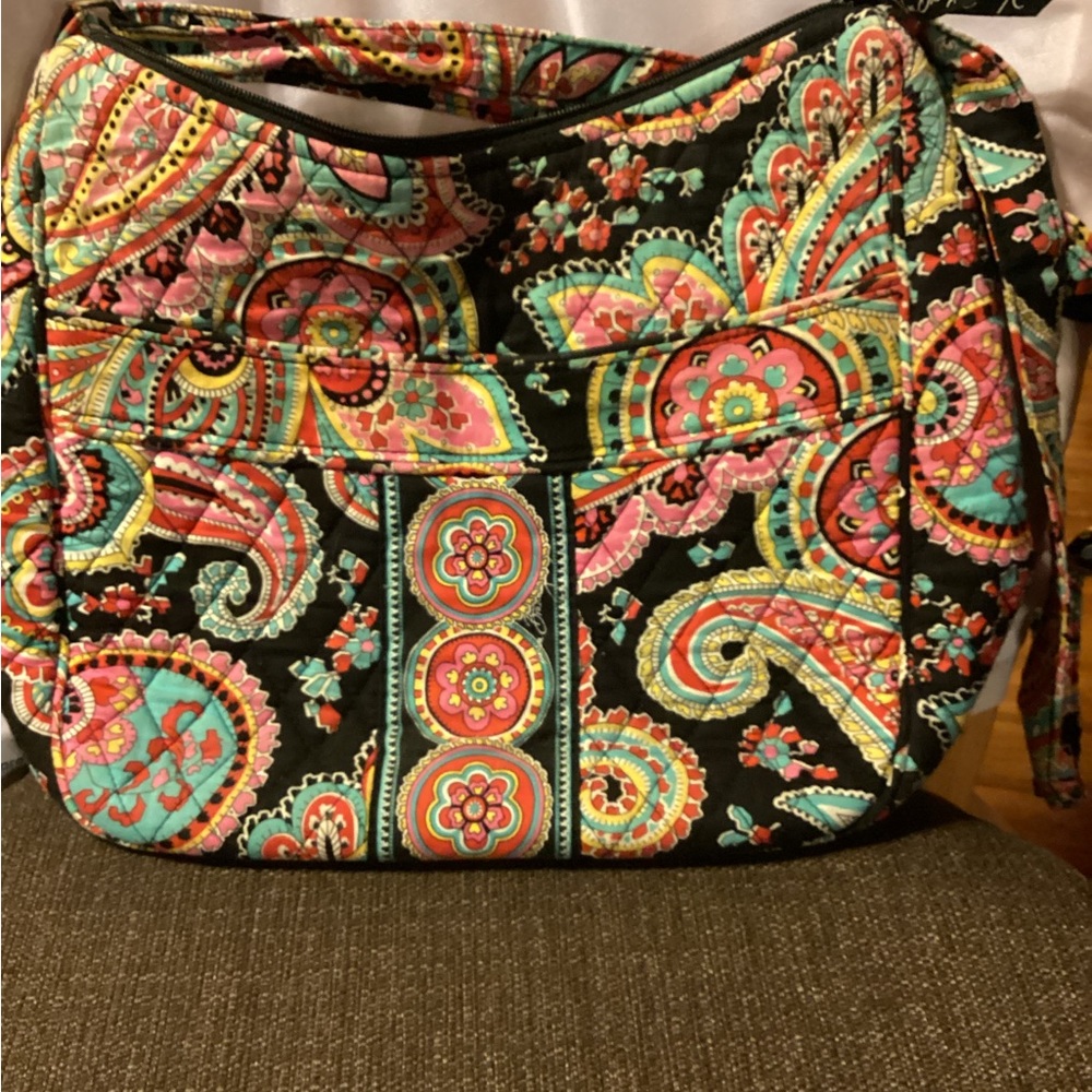 Vintage Vera Bradley In “Parisian Paisley “ Crossbody Shoulder Bag. - Picture 2 of 11